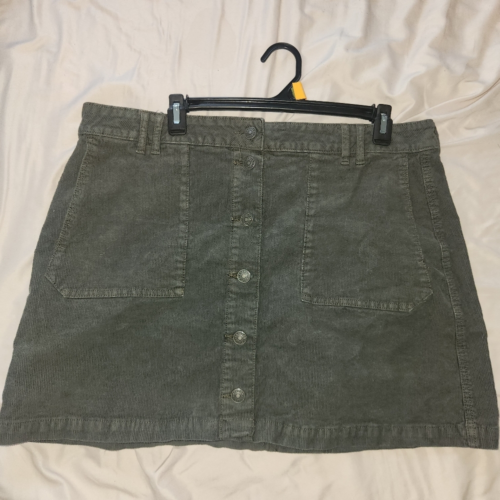 American Eagle Button Down Cuordroy skirt